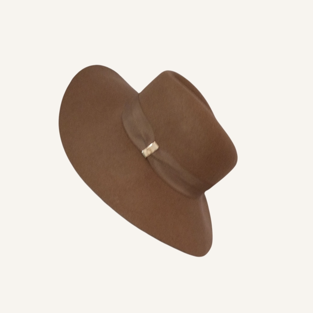 Nine West Tan Wide-Brim Hat With Gold Buckle